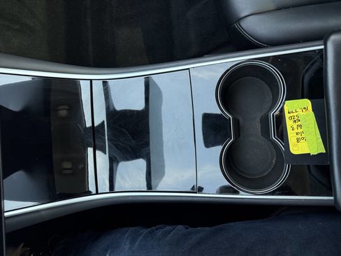 Used 2018 Tesla Model 3 image 25