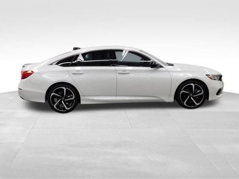 Used 2022 Honda Accord Sport image 11