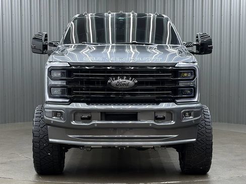 Used 2026 Ford F250 Platinum AWD/4WD image 8