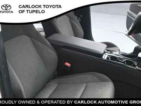 Used 2025 Toyota Camry SE FWD image 17