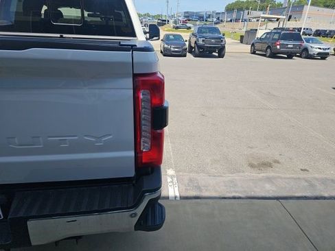 Used 2023 Ford F350 Lariat w/ Lariat Ultimate Package image 7