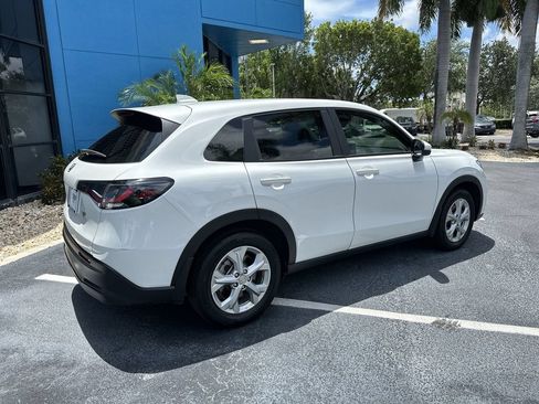 Certified 2024 Honda HR-V LX image 8