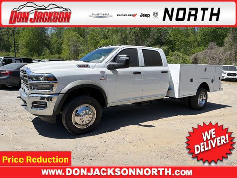 New 2026 RAM 5500 Tradesman w/ Chrome Appearance Group image 1