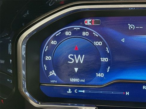 Used 2024 Chevrolet Silverado 1500 RST AWD/4WD image 6