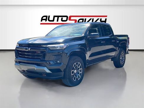 Used 2024 Chevrolet Colorado Z71 w/ Advanced Trailering Package image 3