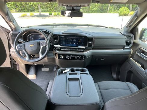 Used 2023 Chevrolet Silverado 1500 LT AWD/4WD image 21
