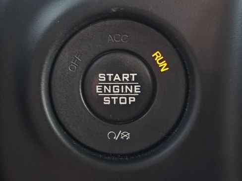 Used 2019 Jeep Wrangler Sport AWD/4WD image 20