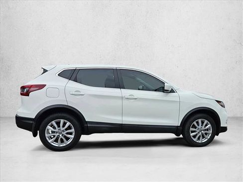 Used 2020 Nissan Rogue Sport S w/ Appearance Package FWD image 4