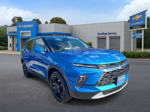 Used 2025 Chevrolet Blazer LT w/ Driver Confidence Package FWD image 2
