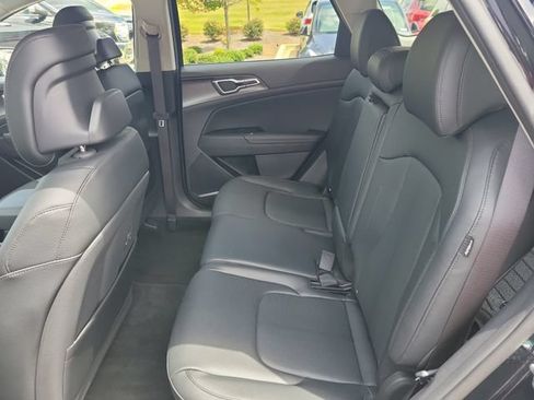 Certified 2026 Kia Sportage EX FWD image 17