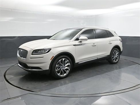 Used 2022 Lincoln Nautilus Reserve w/ Equipment Group 201A image 34