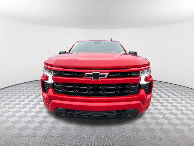 Used 2023 Chevrolet Silverado 1500 RST AWD/4WD image 2