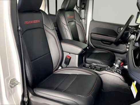 New 2026 Jeep Gladiator Rubicon AWD/4WD image 11