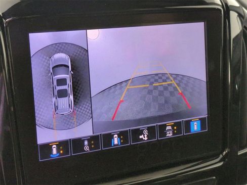 Used 2023 Chevrolet Traverse RS image 15