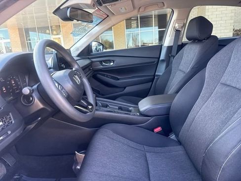 Certified 2025 Honda Accord SE image 8