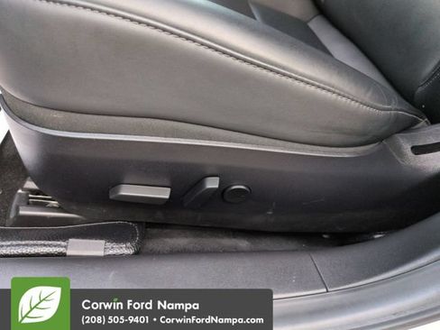 Used 2019 Tesla Model 3 RWD image 12