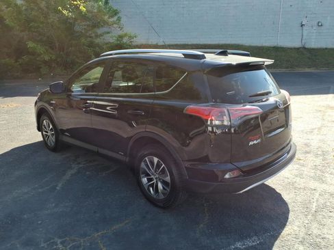 Used 2016 Toyota RAV4 XLE w/ Convenience Package AWD/4WD image 7