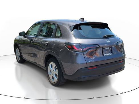 Used 2025 Honda HR-V LX image 4