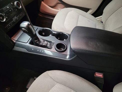 Used 2018 Ford Explorer FWD image 26