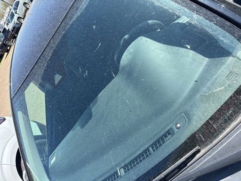 Used 2019 Toyota Corolla LE image 6