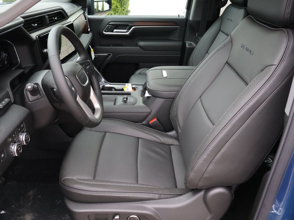 New 2026 GMC Sierra 2500 Denali w/ Denali Reserve Package AWD/4WD image 23
