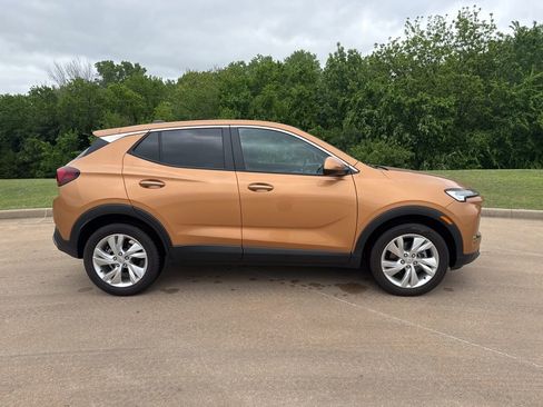 Used 2025 Buick Encore GX Preferred FWD image 2