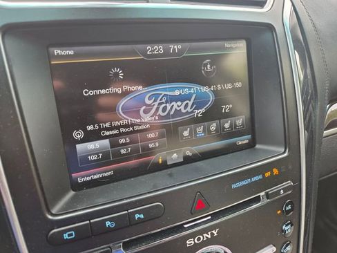 Used 2016 Ford Explorer Platinum AWD/4WD image 13