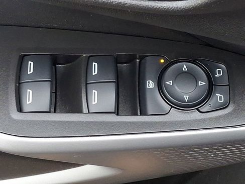 Certified 2024 Chevrolet Trax RS image 26