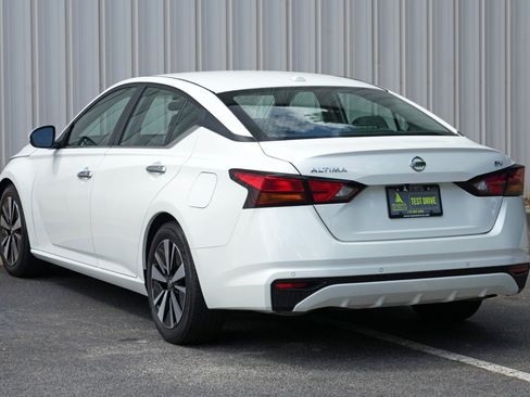 Used 2022 Nissan Altima 2.5 SV FWD image 42