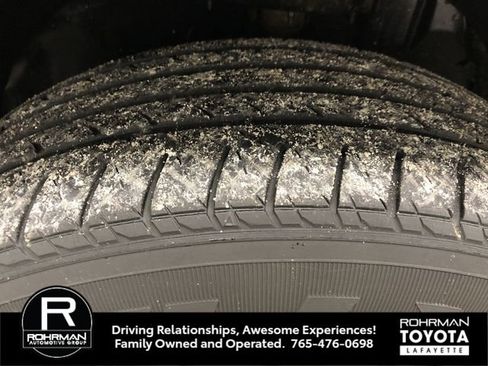 Used 2017 Chevrolet Equinox LT image 30