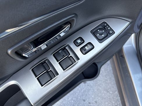 Used 2025 Mitsubishi Outlander Sport SE image 16