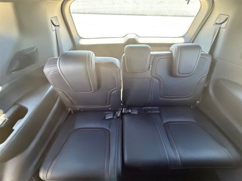 New 2026 Nissan Armada SL image 15