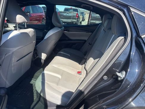 Used 2025 Toyota Camry SE w/ Multimedia Upgrade Package image 17