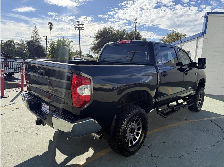 Used 2017 Toyota Tundra SR5 AWD/4WD image 6