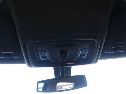 Used 2022 GMC Sierra 3500 SLT w/ SLT Premium Package image 27