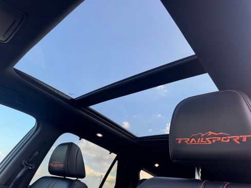 Certified 2023 Honda Pilot TrailSport image 25