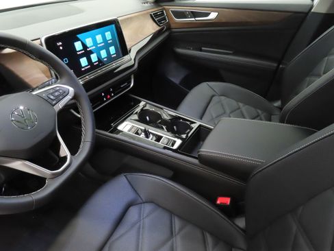 New 2026 Volkswagen Atlas SE image 22