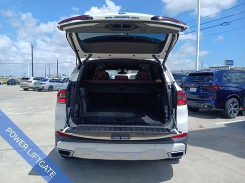 Used 2022 BMW X5 sDrive40i w/ Luxury Seating Package RWD image 9