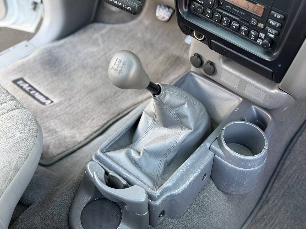 Used 2004 Toyota Tacoma 2WD Regular Cab w/ Enhancement Pkg image 24