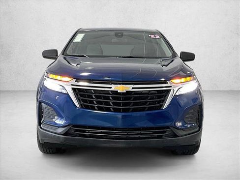 Used 2022 Chevrolet Equinox LS FWD image 3