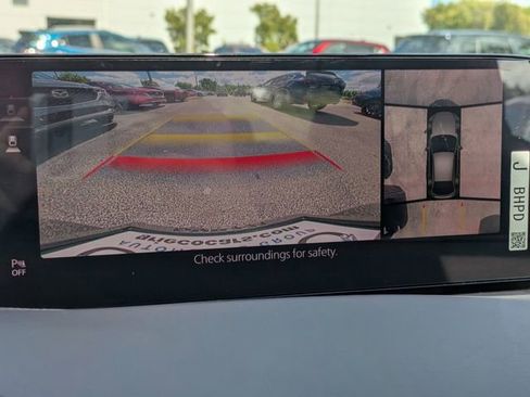 Used 2025 MAZDA MAZDA3 Hatchback w/Premium Plus Pkg image 31