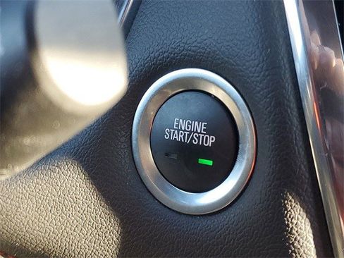 Certified 2023 Chevrolet Traverse RS image 28