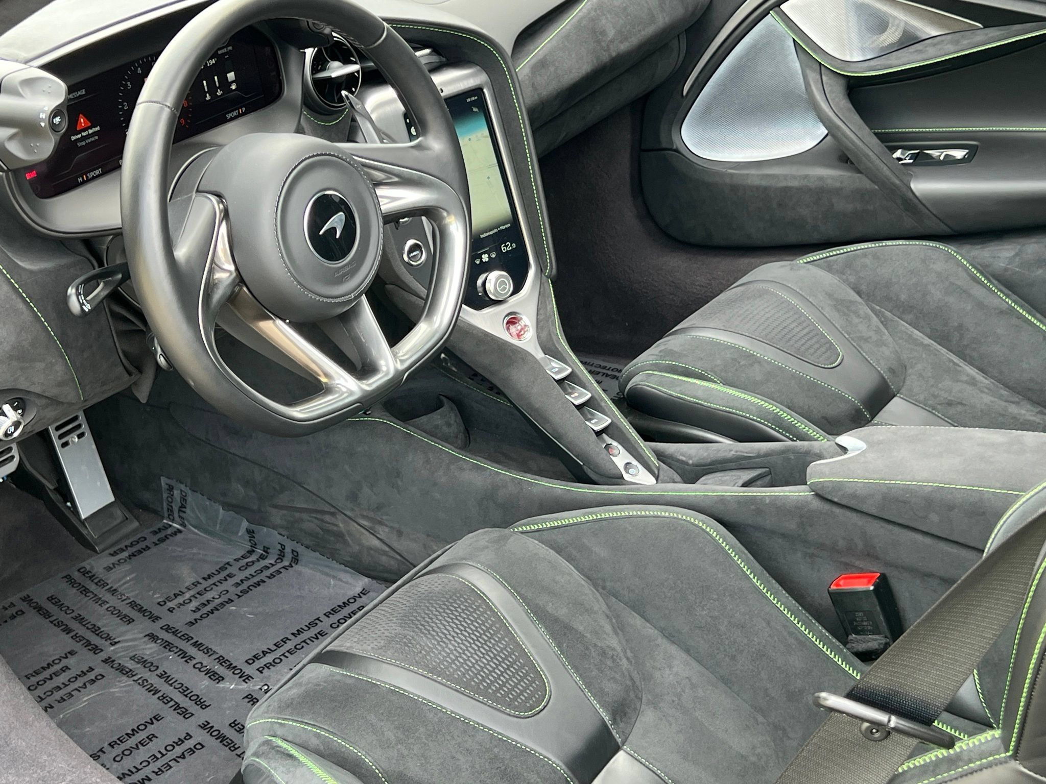 Used 2024 McLaren 750S RWD image 25