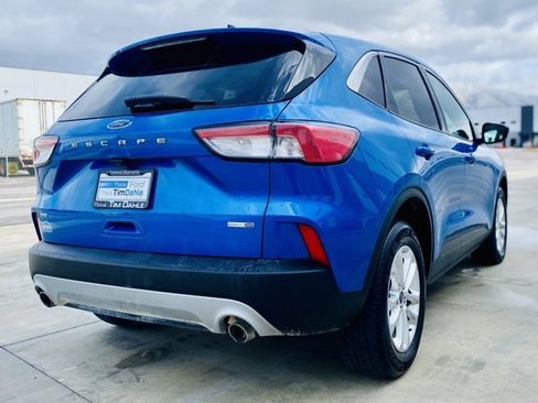 Used 2020 Ford Escape SE image 5