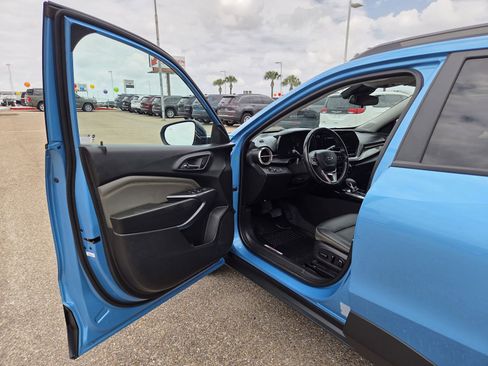 Used 2025 Chevrolet Trax ACTIV w/ Driver Confidence Package FWD image 11