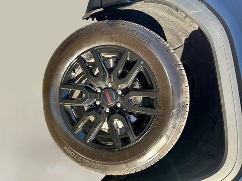 Used 2024 GMC Sierra 1500 Elevation AWD/4WD image 30