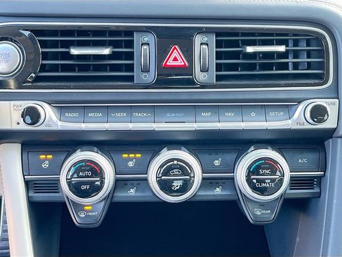 Used 2021 Genesis G70 3.3T w/ Prestige Package image 15