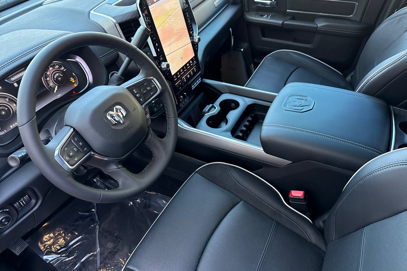 New 2026 RAM 3500 Laramie AWD/4WD image 11