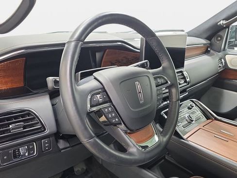 Certified 2022 Lincoln Navigator Black Label image 13