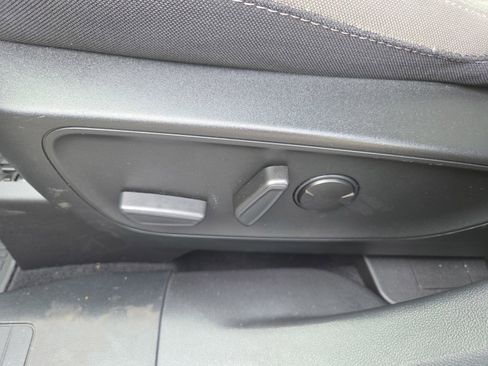 Used 2022 Ford Escape SE w/ Convenience Package image 34